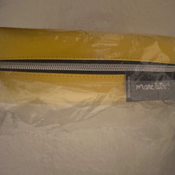 Marc Tetro Makep bag - Picture 2 of 2